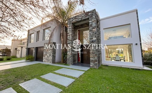 House in General Rodríguez, Buenos Aires Province, Argentina 1