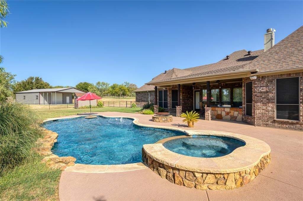 House in Springtown, Texas, United States 3 - 18682981