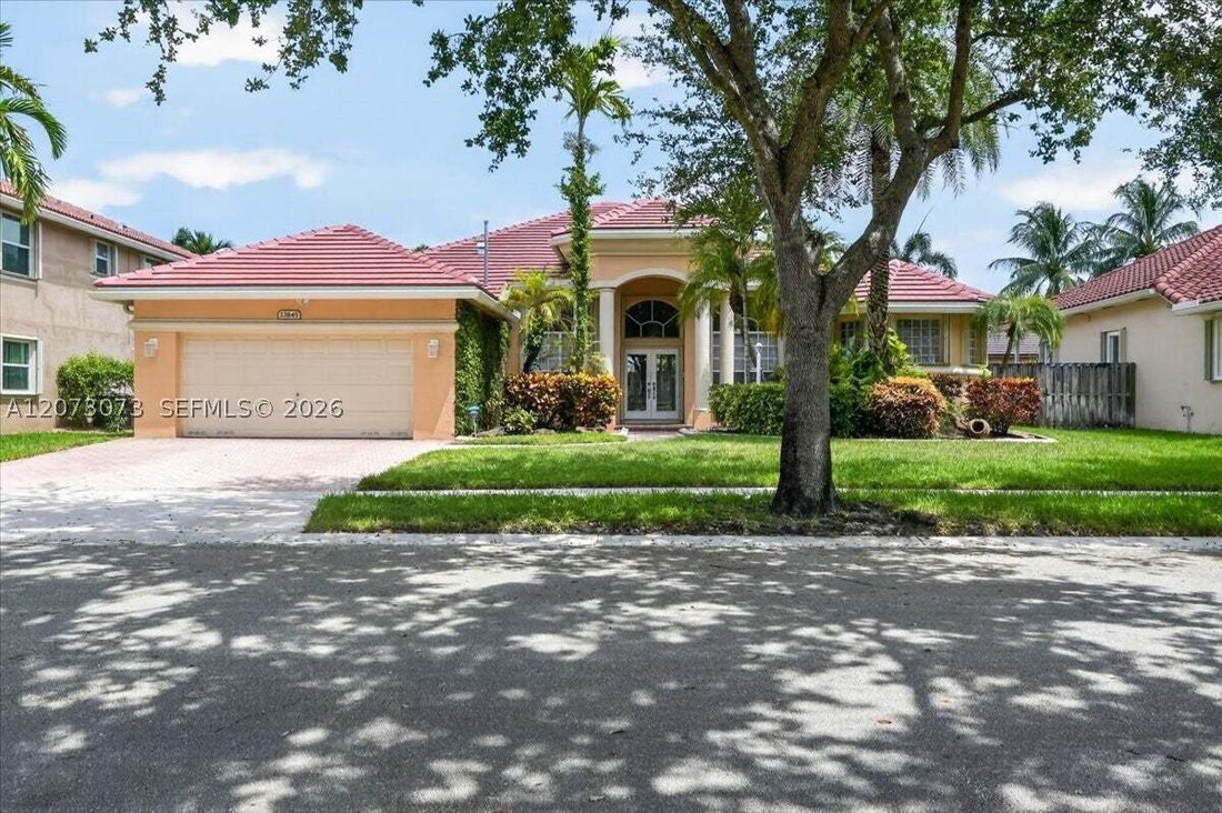 House in Pembroke Pines, Florida, United States 2 - 18680354
