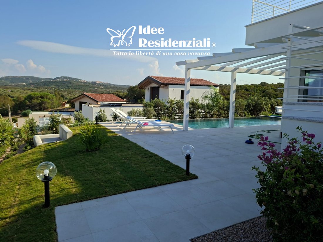 Villa in Santa Teresa Gallura, Sardinia, Italy 2 - 17314741