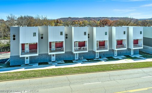 Condo in Fayetteville, Arkansas, United States 1