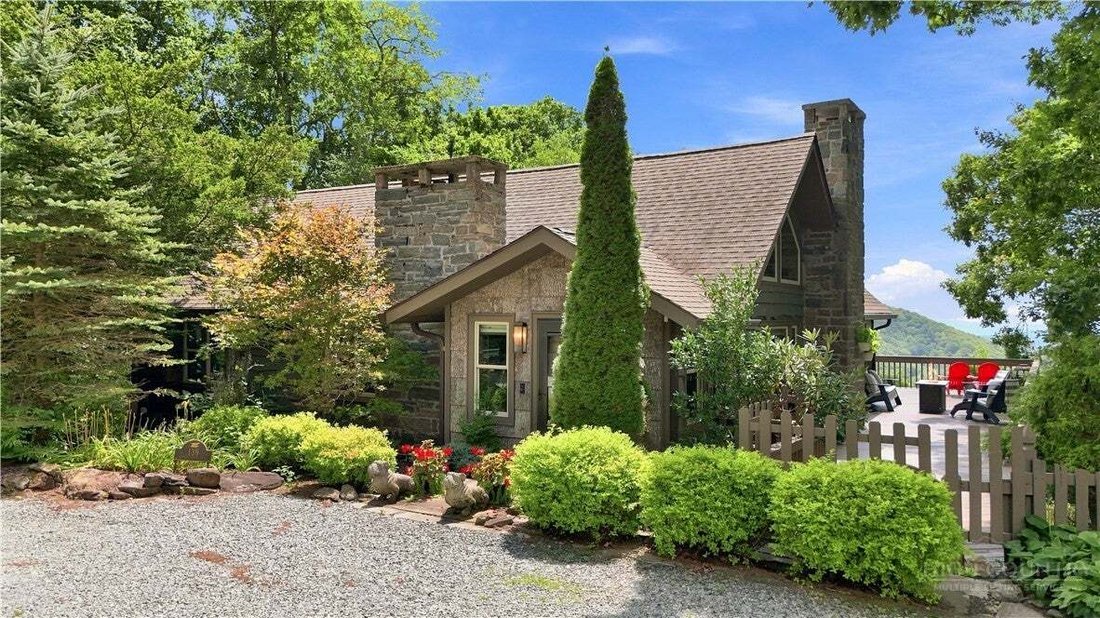 House in Blowing Rock, North Carolina, United States 1 - 18681969