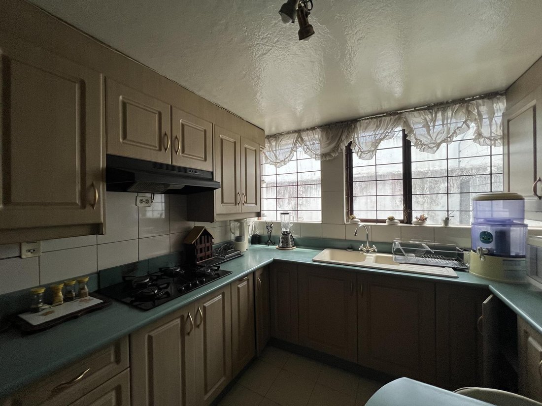 Casa a Quito, Provincia del Pichincha, Ecuador 2 - 18681344
