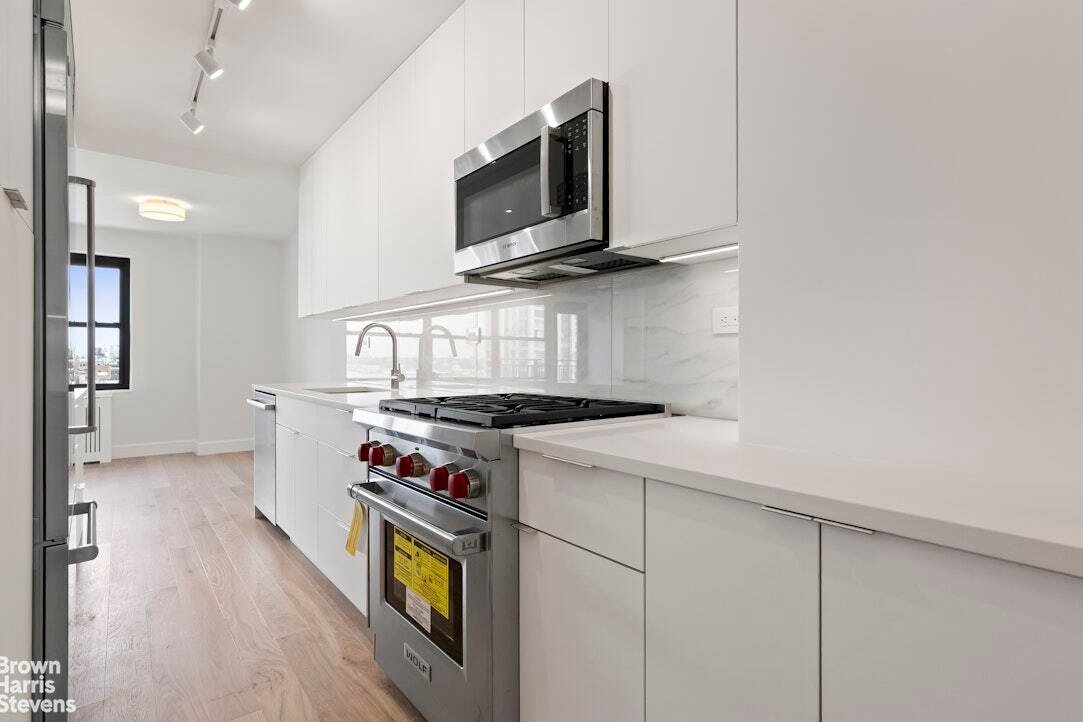 Co Op in New York, New York, United States 3 - 18682458