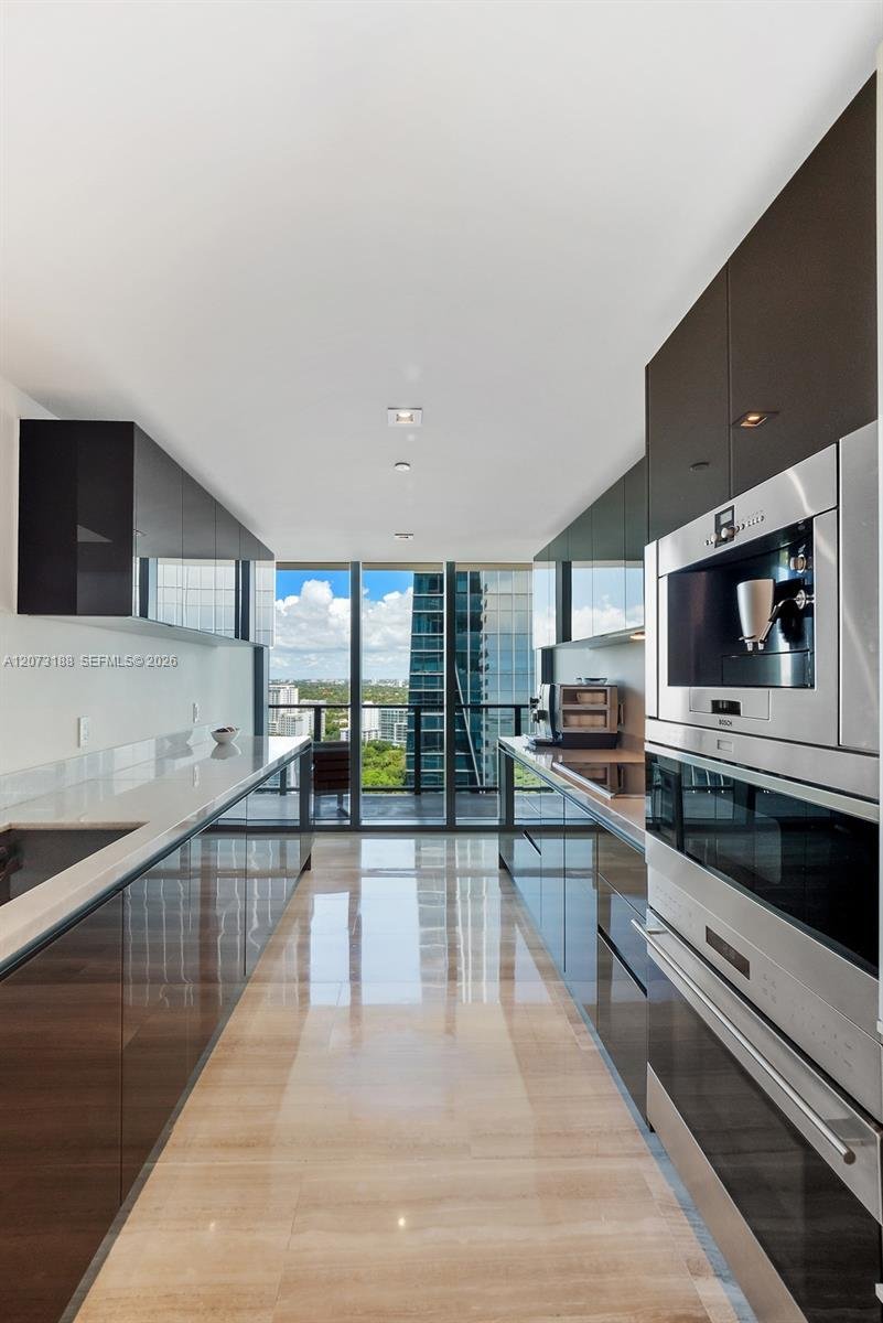 Condo in Miami, Florida, United States 3 - 18683281