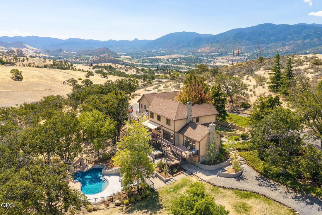 House in Ashland, Oregon, United States 4 - 18680196