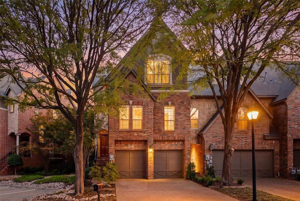 Townhouse en Addison, Texas, Estados Unidos 1 - 18682890
