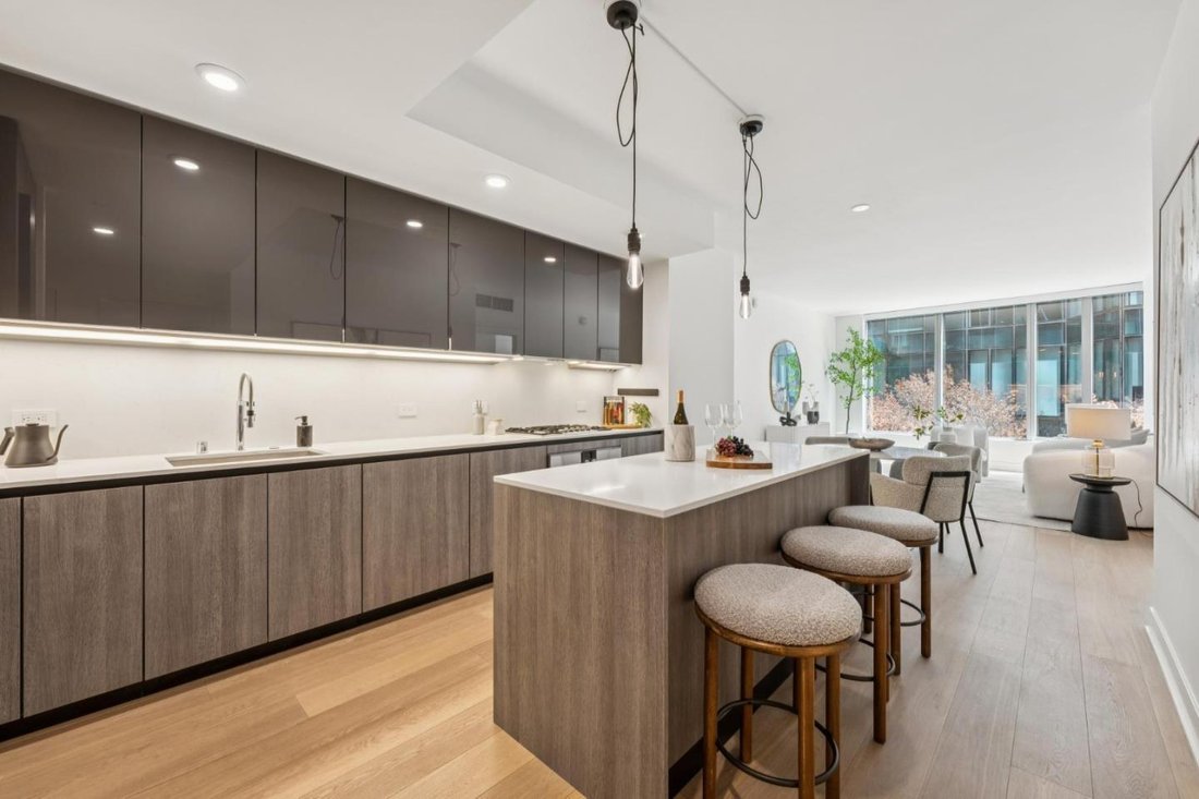 Condo in San Francisco, California, United States 4 - 18682281