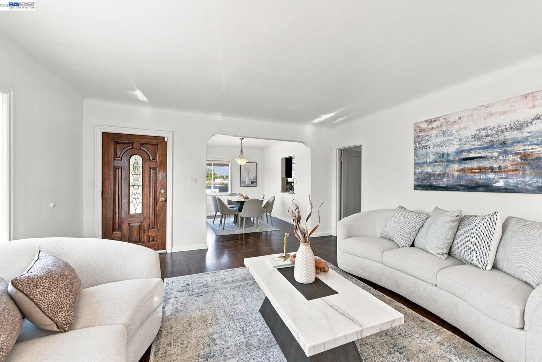 House in Hayward, California, United States 5 - 18682277