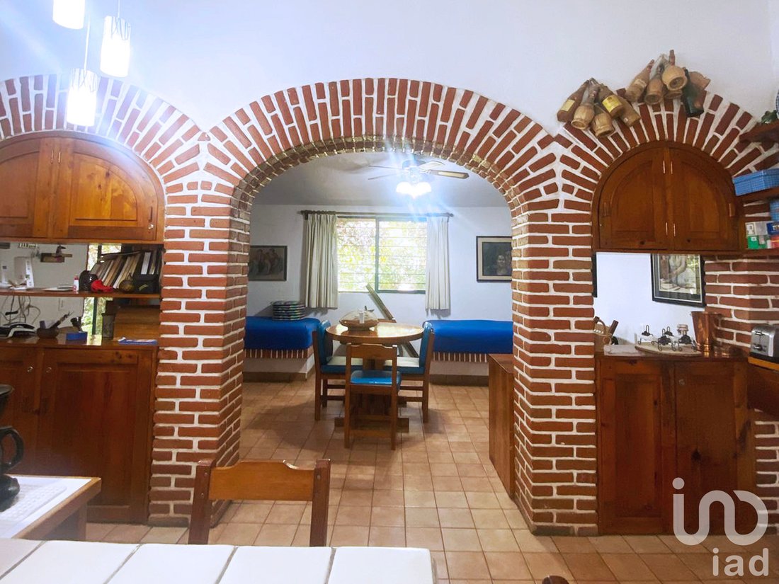 Casa en Tepoztlán, Morelos, México 2 - 18681193