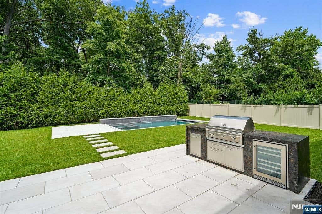 House in Englewood Cliffs, New Jersey, United States 5 - 18684299