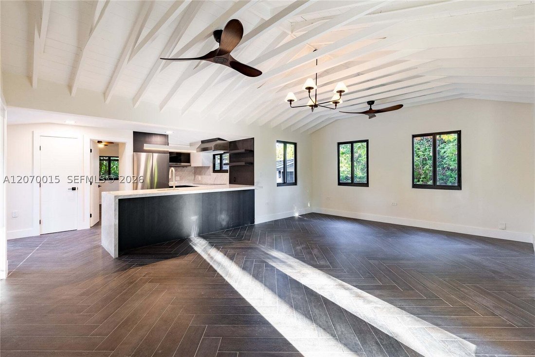 House in Miami, Florida, United States 3 - 18682357
