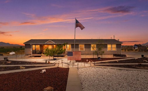 House in Grantsville, Utah, United States 1