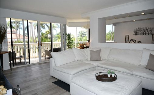 Eigentumswohnung in Golden Beach, Florida, Vereinigte Staaten 1