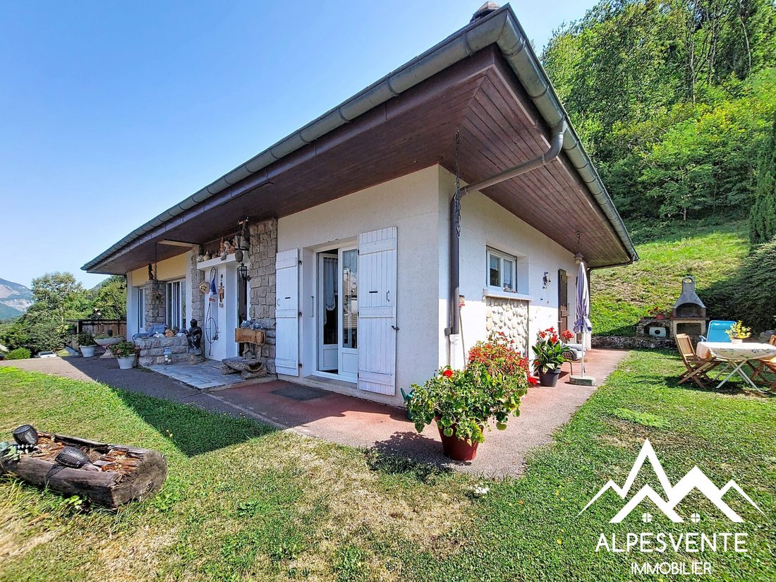 House in Le Biot, Auvergne-Rhône-Alpes, France 1 - 18684351
