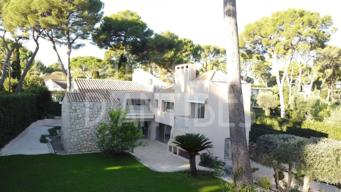 Villa in Les Bastides, Antibes, France 2 - 16617151