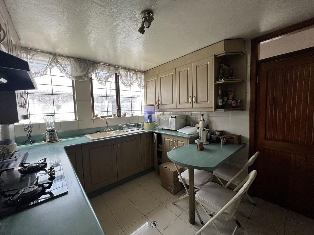 Casa a Quito, Provincia del Pichincha, Ecuador 4 - 18681344