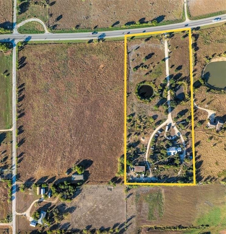 House in Martindale, Texas, United States 3 - 18680959