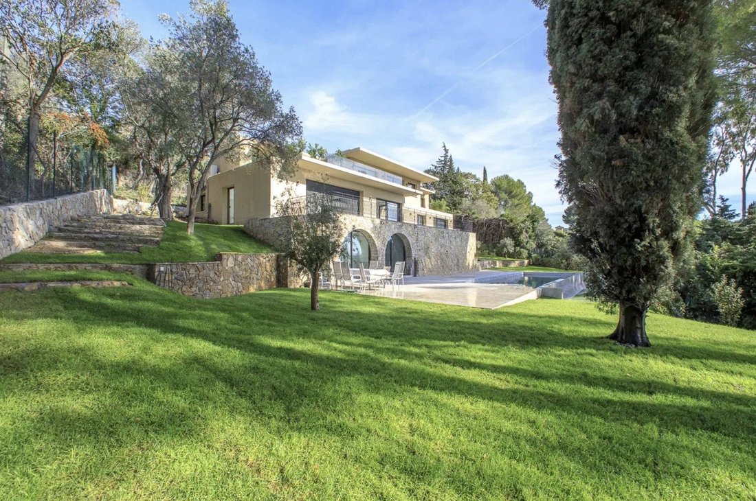 Villa in Mougins, Provence-Alpes-Côte d'Azur, France 4 - 15722943