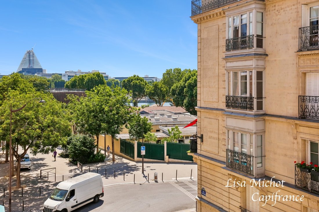 Apartment in Auteuil Sud, Paris 16e Arrondissement, Paris 1 - 18271150
