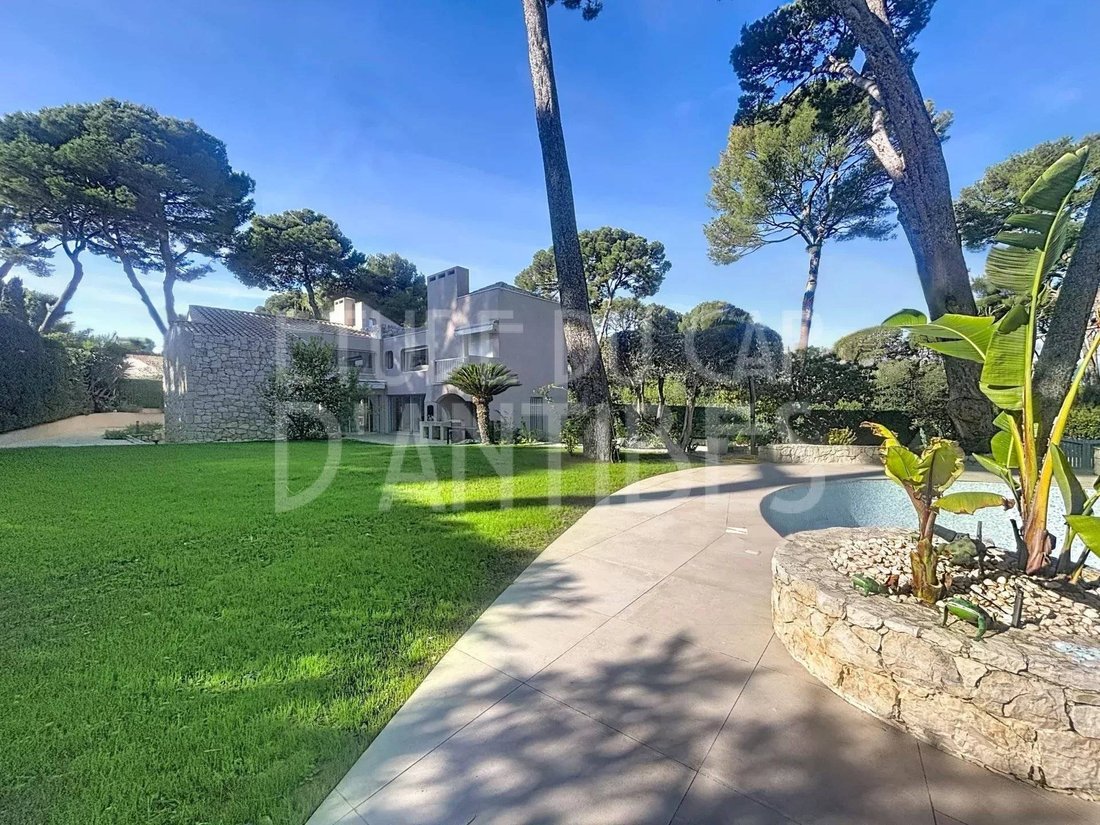 Villa in Les Bastides, Antibes, France 1 - 16617151