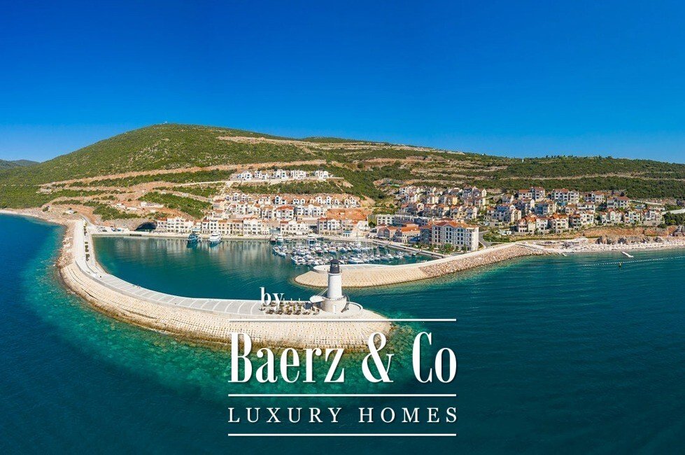 Penthouse in Tivat, Tivat Municipality, Montenegro 2 - 18682992