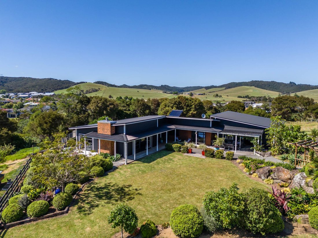 House in Haruru, Northland, New Zealand 1 - 15986021