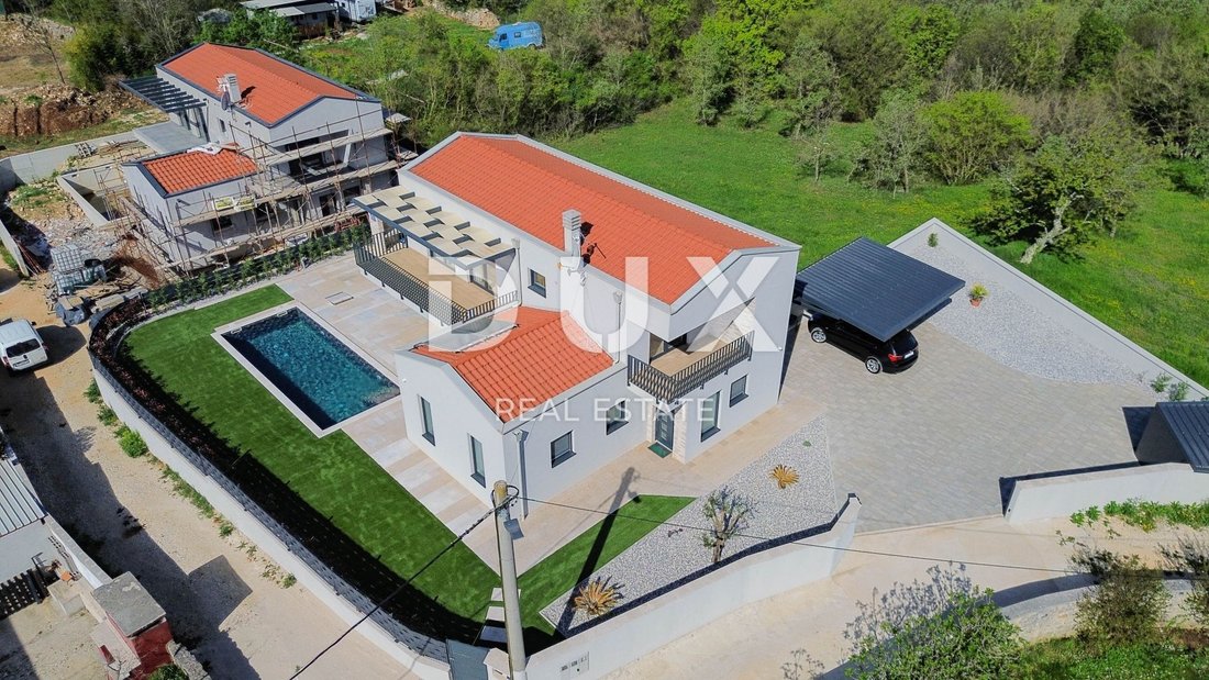 House in Sveti Lovrec Pazenaticki, Istria County, Croatia 4 - 18683071