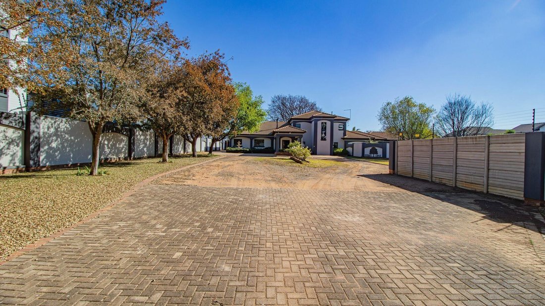 House in Pomona, Gauteng, South Africa 5 - 18682308