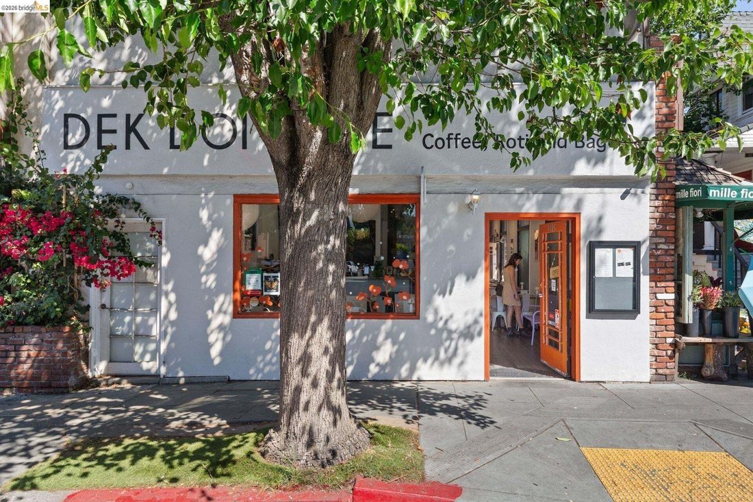 Oakland, California, United States 4 - 18682283