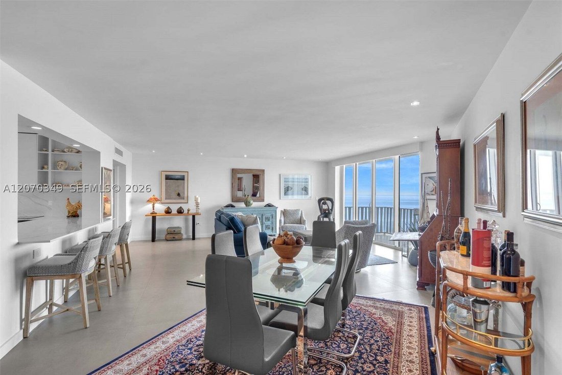 Co Op in Key Biscayne, Florida, United States 4 - 18682366