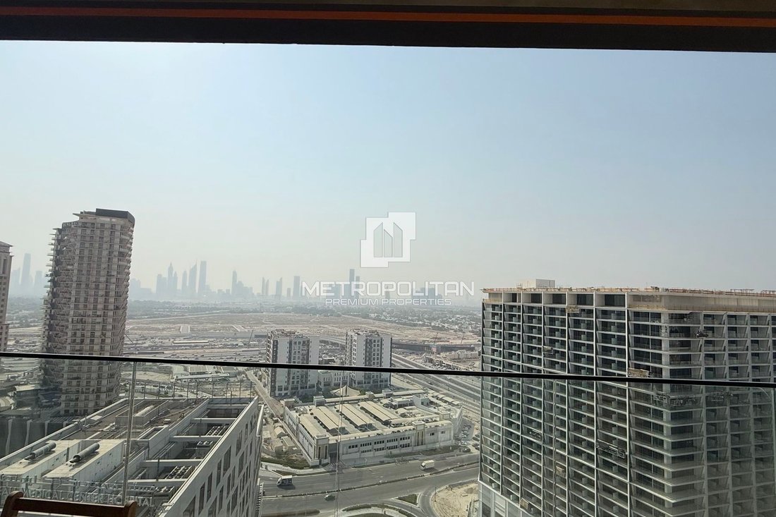 Apartment in Al Jaddaf, Dubai, United Arab Emirates 2 - 18681535