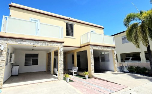 House in Mora, Isabela, Puerto Rico 1