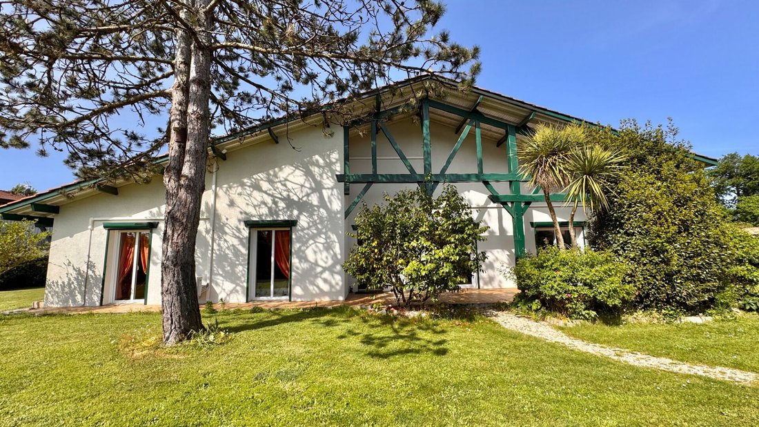 Villa in Lege Bourg, Lège-Cap-Ferret, France 4 - 18681547