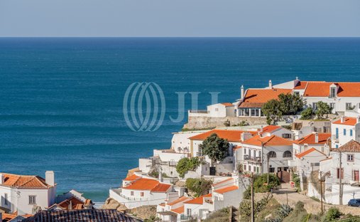 House in Colares, Lisbon, Portugal 1