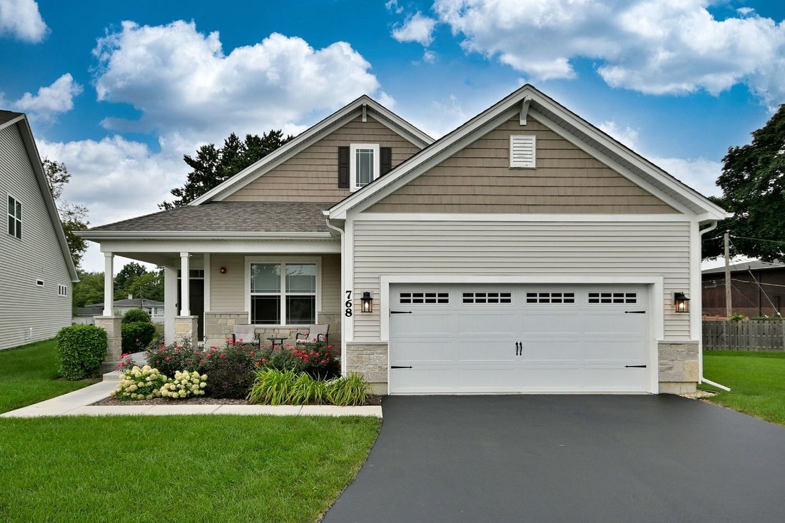 House in Addison, Illinois, United States 1 - 18680935