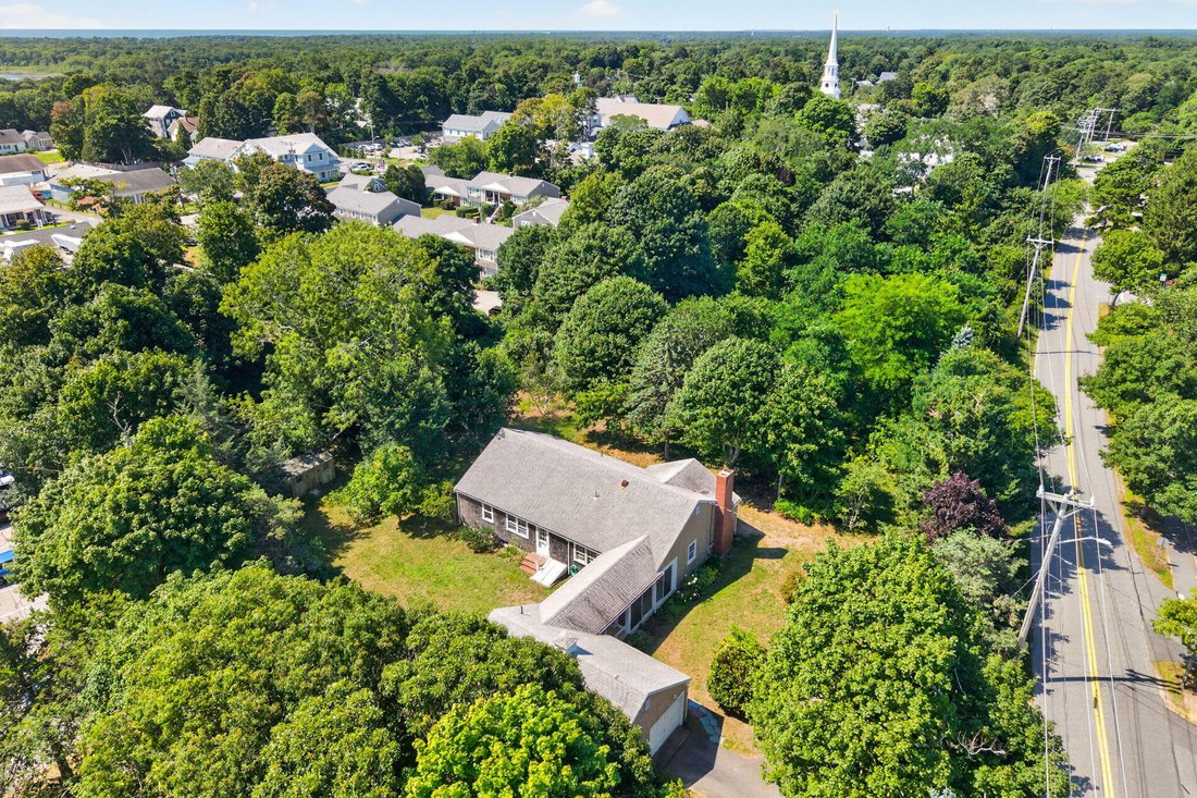House in Harwich, Massachusetts, United States 2 - 18680042