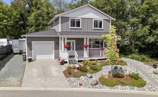 House in Duncan, British Columbia, Canada 1