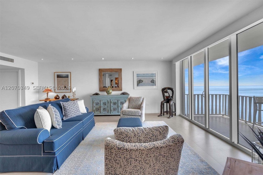 Co Op in Key Biscayne, Florida, United States 2 - 18682366