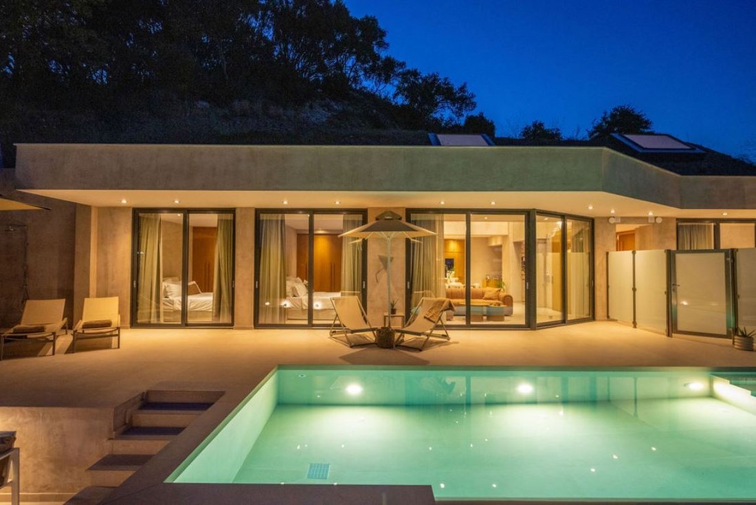 Villa a Northern Corfu, Peloponnese, Western Greece and the Ionian, Grecia 2 - 18295620