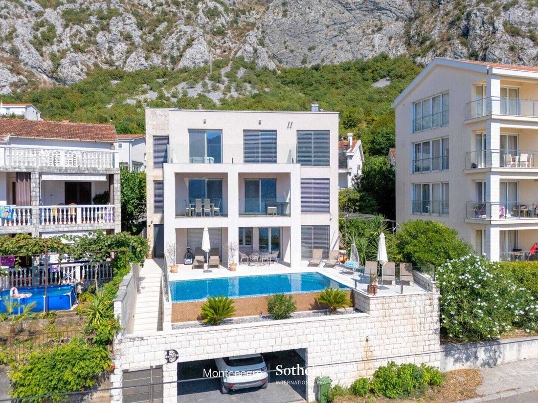 Villa en Dobrota, Municipio de Kotor, Montenegro 4 - 16503730