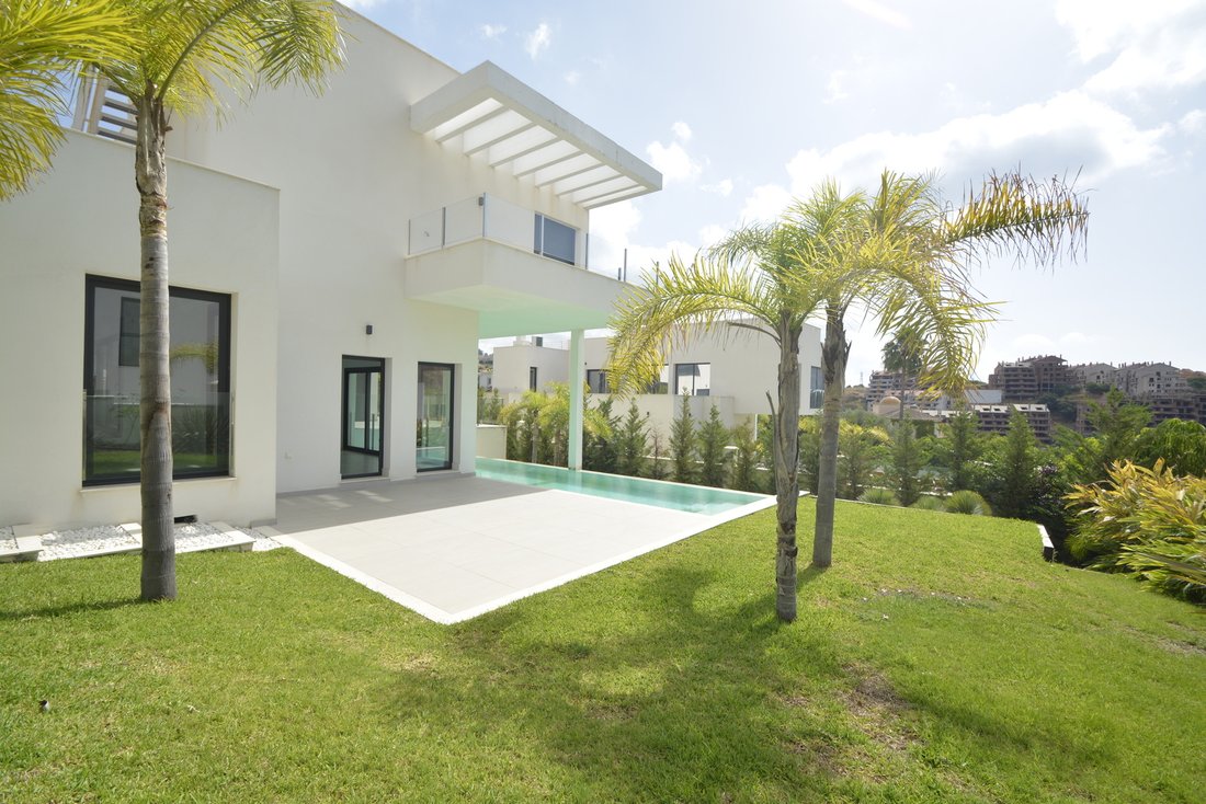 Casa a Elviria-Cabopino, Marbella, Spagna 2 - 18680620
