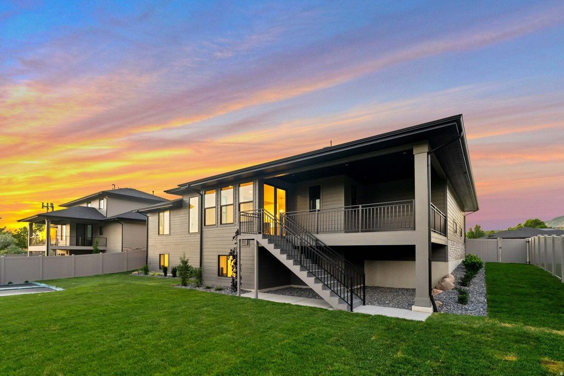 House in Farmington, Utah, United States 2 - 18682059
