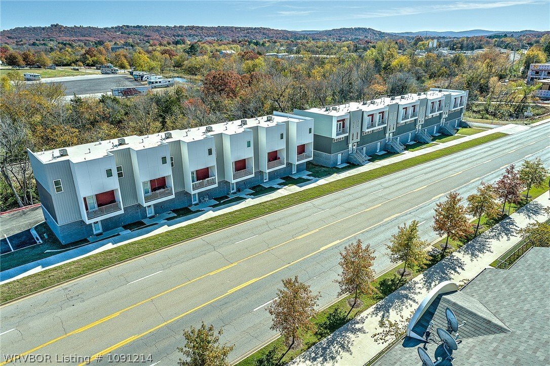 Condo in Fayetteville, Arkansas, United States 2 - 18682693