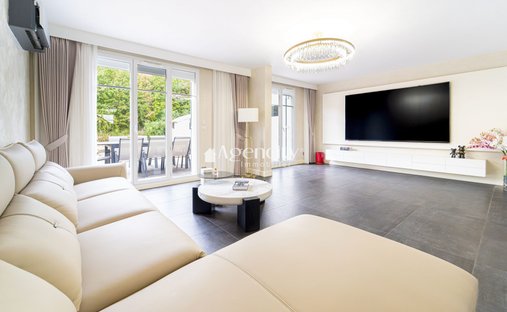 House in Magny-le-Hongre, Ile-de-France, France 1