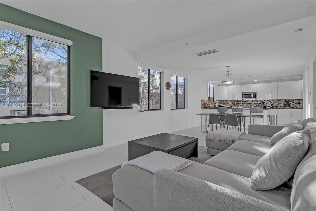 Condo in Coral Gables, Florida, United States 5 - 18680337