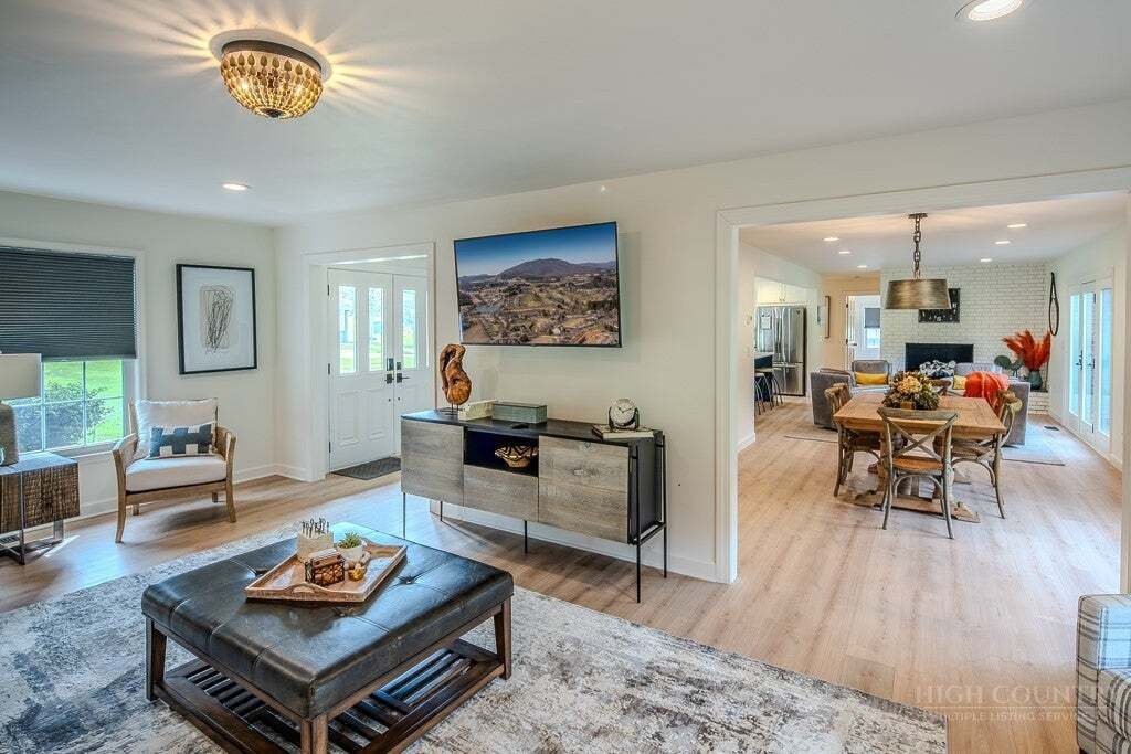 House in West Jefferson, North Carolina, United States 5 - 18680150