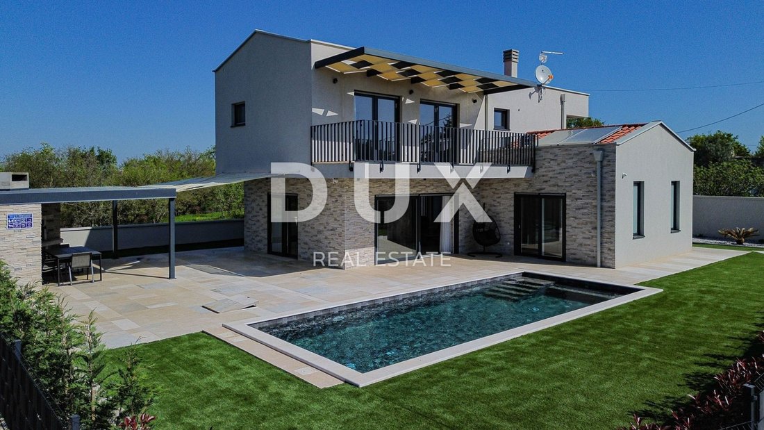 House in Sveti Lovrec Pazenaticki, Istria County, Croatia 2 - 18683071