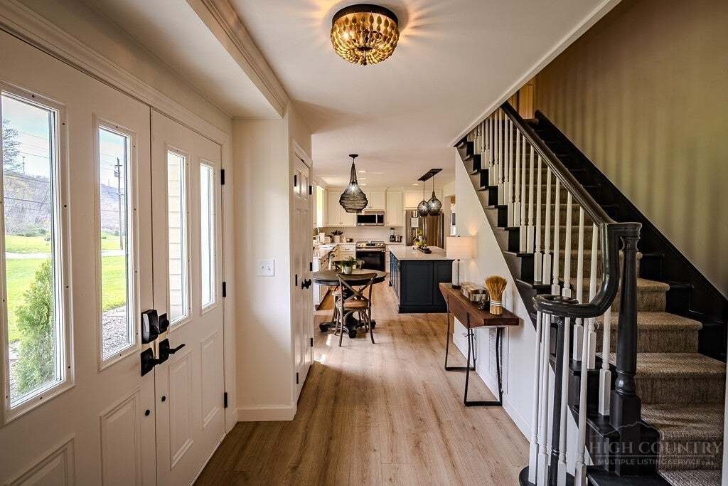 House in West Jefferson, North Carolina, United States 3 - 18680150