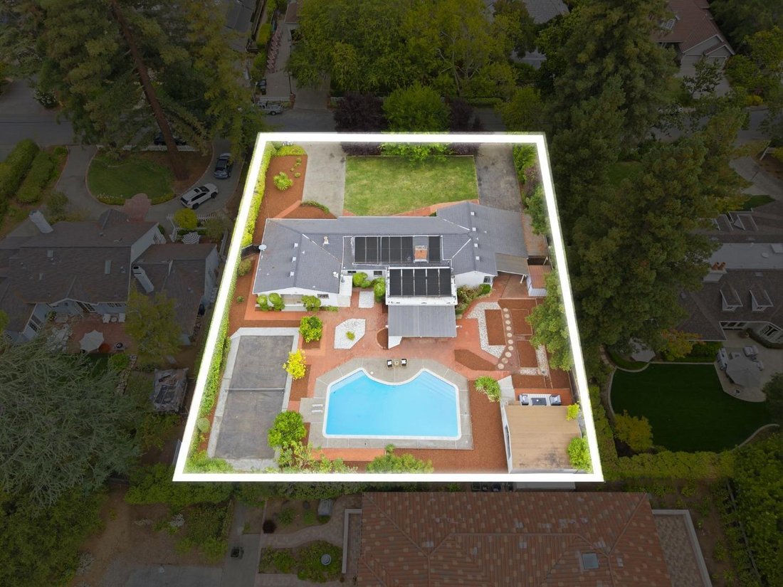 House in Los Altos Hills, California, United States 2 - 18682238